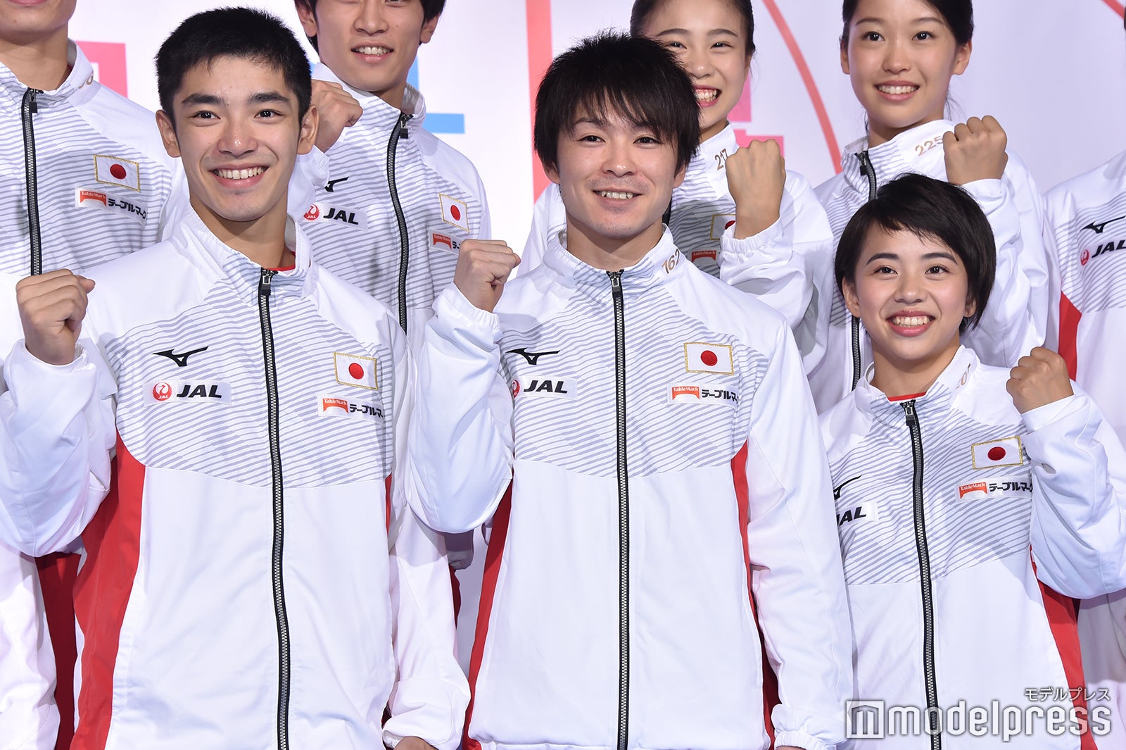 白井健三選手、内村航平選手、村上茉愛選手 （C）モデルプレス