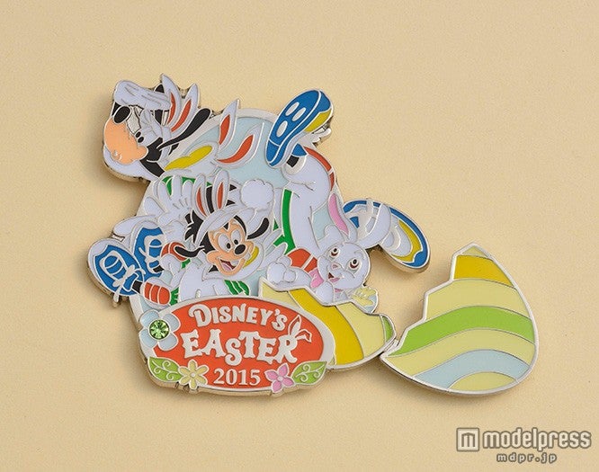 前期：グーフィーとマックスのピン／（C）Disney