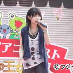 「ショークワイアコンテスト決勝戦!」でパフォーマンスした家入レオ