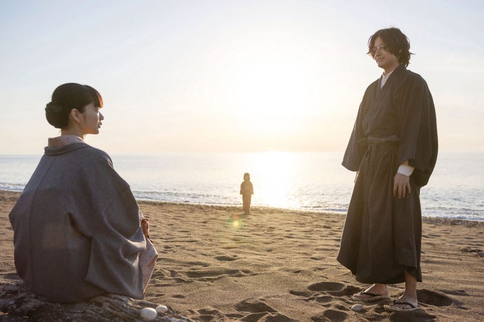 見上愛、佐野晶哉「風、薫る」第90話(C)NHK