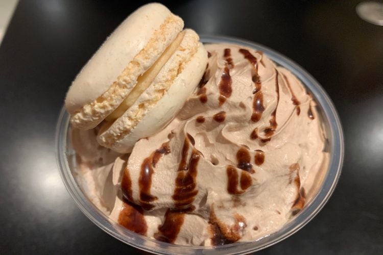 ゴディバチョコレートエスプレッソフラッペ＆マカロン