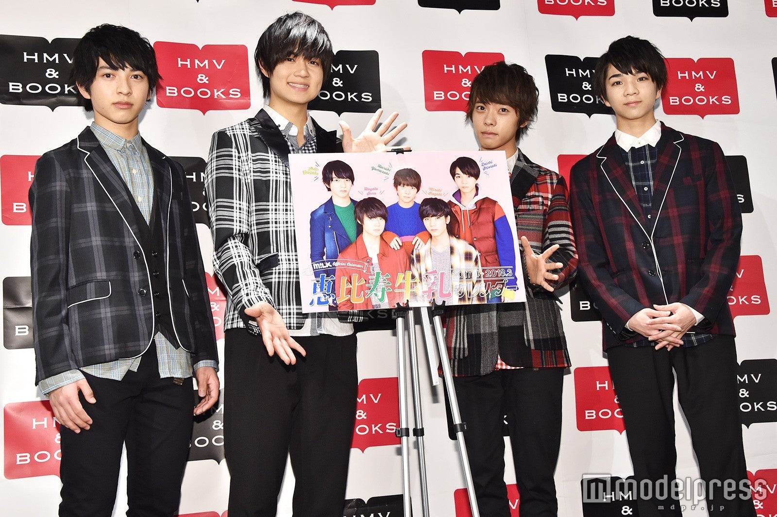 M!LK佐野勇斗、初のカレンダーは200点「僕の顔がすごくいい」