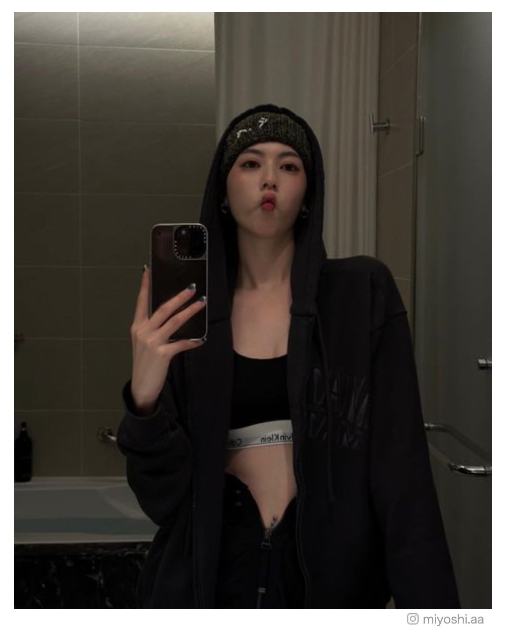 三吉彩花Instagramより