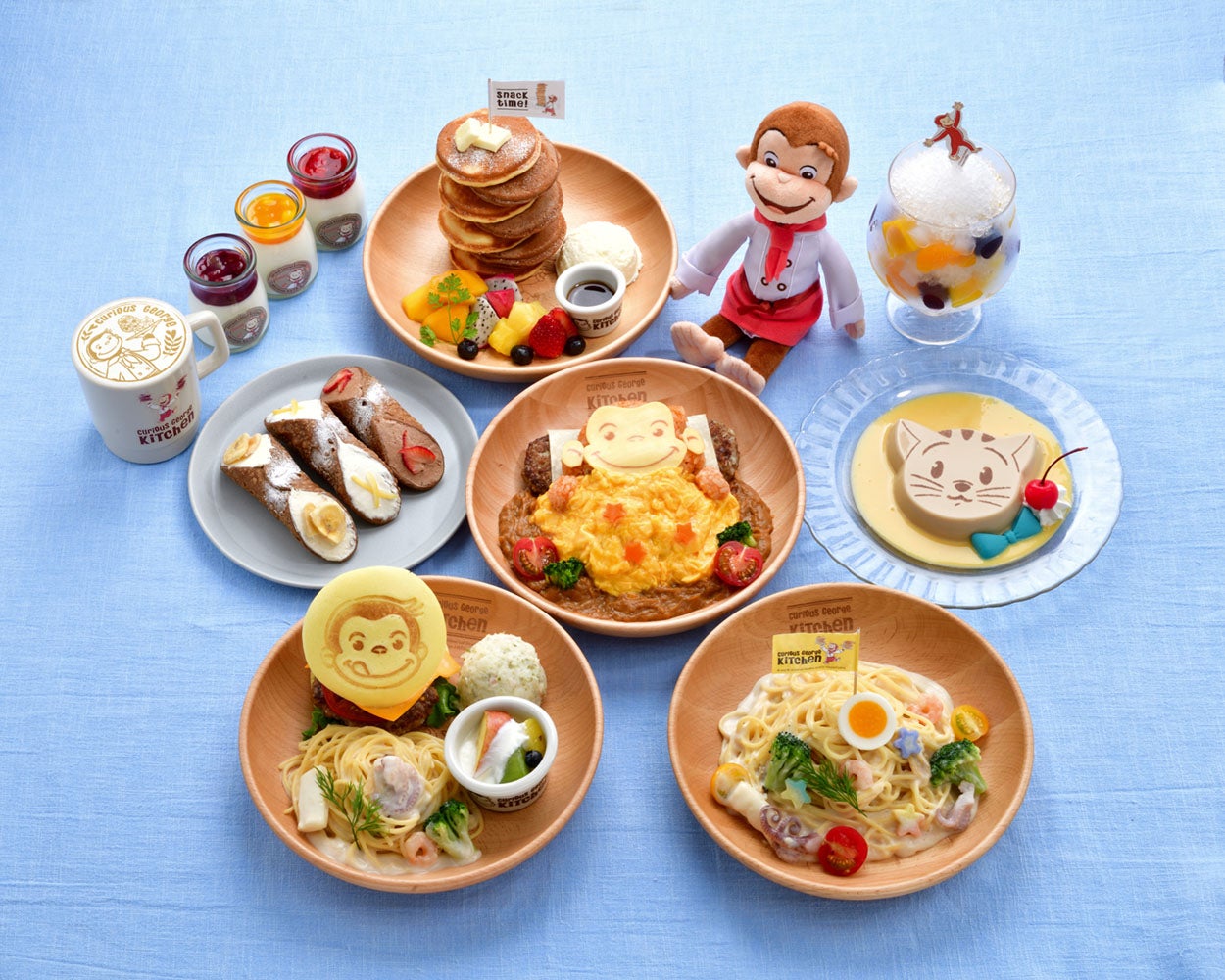 おさるのジョージ」ダイニングカフェ、トロピカルな夏の新作メニューが