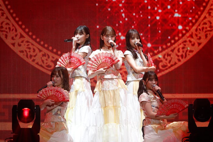 山下美月、遠藤さくら、堀未央奈、佐藤楓、与田祐希(提供写真)