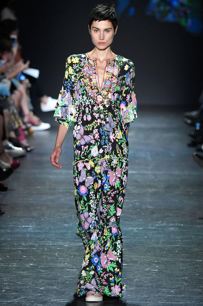 ボタニカルワールド「ヴィヴィアン・タム ニューヨークファッションウィーク Spring/Summer2017」より/photo:GettyImages