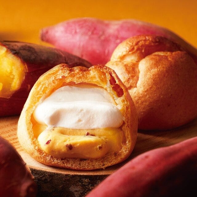 シャトレーゼ　ダブルシュークリーム焼き芋　カスタード　ホイップクリーム