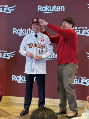楽天のマエケンが誕生！ 日本球界復帰の前田健太が仙台で入団会見 背番号は「18」に決定