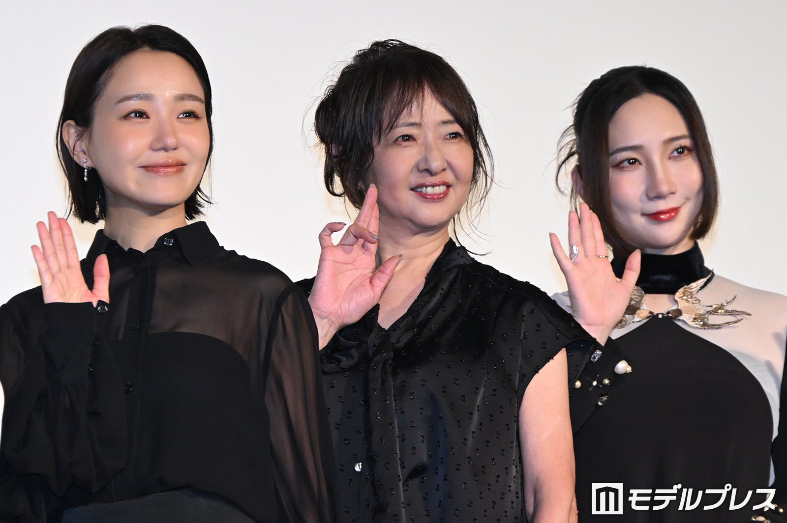 奈緒、美保純、ファーストサマーウイカ（C）モデルプレス