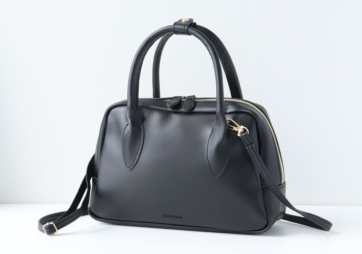 宝島社ムック付録のánuans（アニュアンス）レザー調ボストンショルダーバッグ2