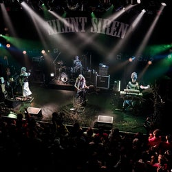 SILENT SIRENが6thアルバム「31313」リリースを記念して突如渋谷でシークレットライブを開催