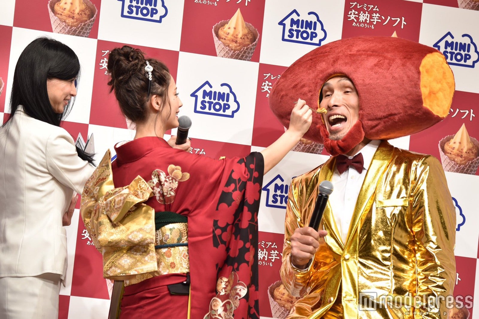 ダレノガレ明美、篠原信一（C）モデルプレス