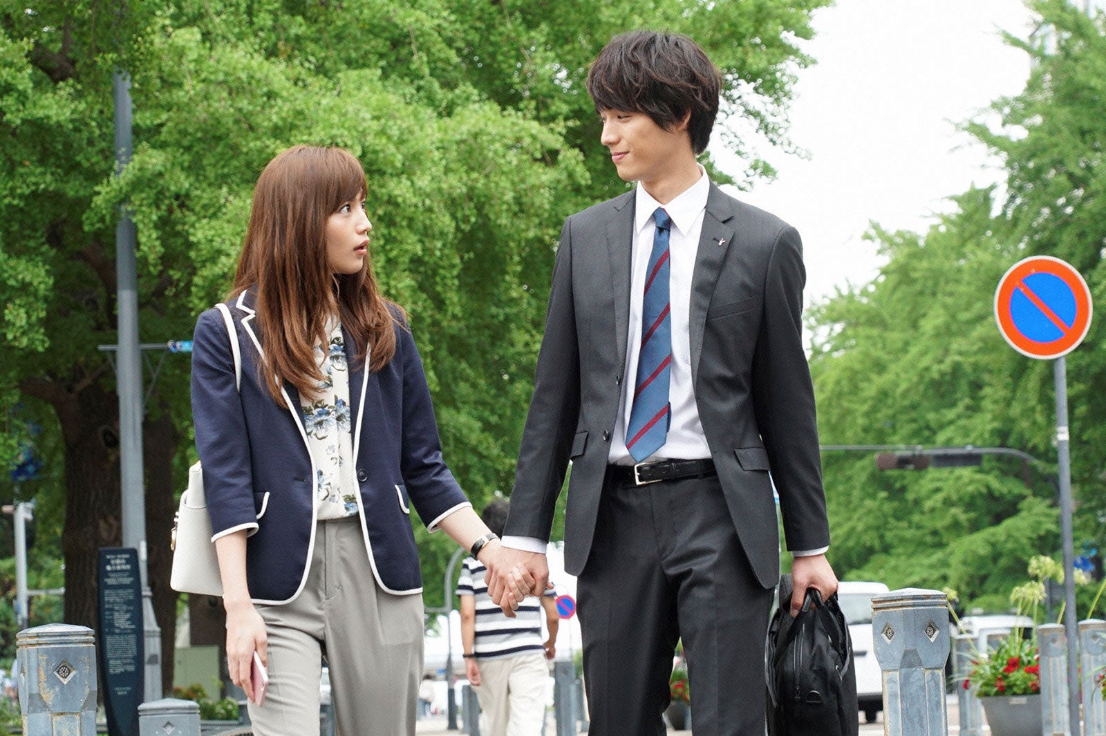 川口春奈、福士蒼汰／「愛してたって、秘密はある。」第6話より（画像提供：日本テレビ）