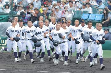 佐賀商が1点の攻防で涙の惜敗 九回一打逆転サヨナラ好機もあと一本が…出場5大会連続の初戦敗退もスタンドから温かい拍手 1994年夏の王者もV後はわずか1勝