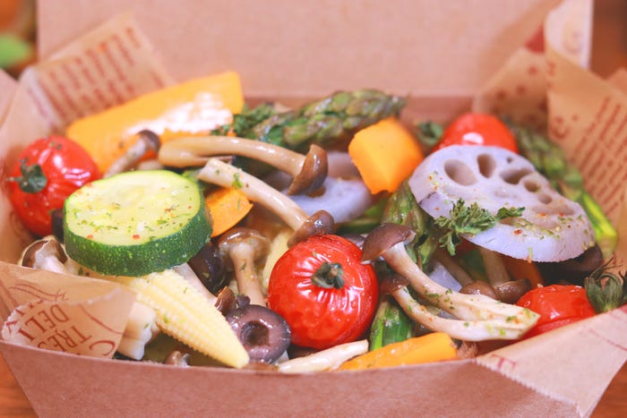 野菜メインの食事でヘルシーに/photo by GIRLY DROP