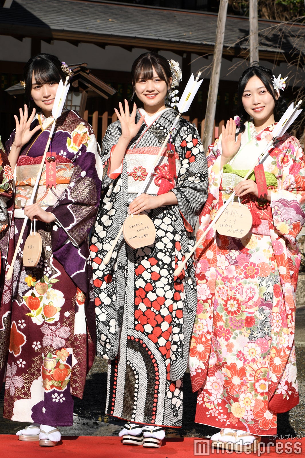 賀喜遥香、中村麗乃、北川悠理 （C）モデルプレス