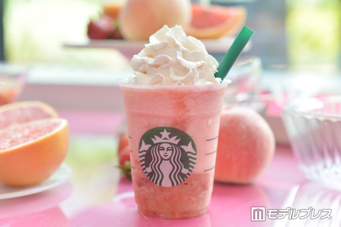 ピーチ ピンク フルーツ フラペチーノ（R） （C）モデルプレス