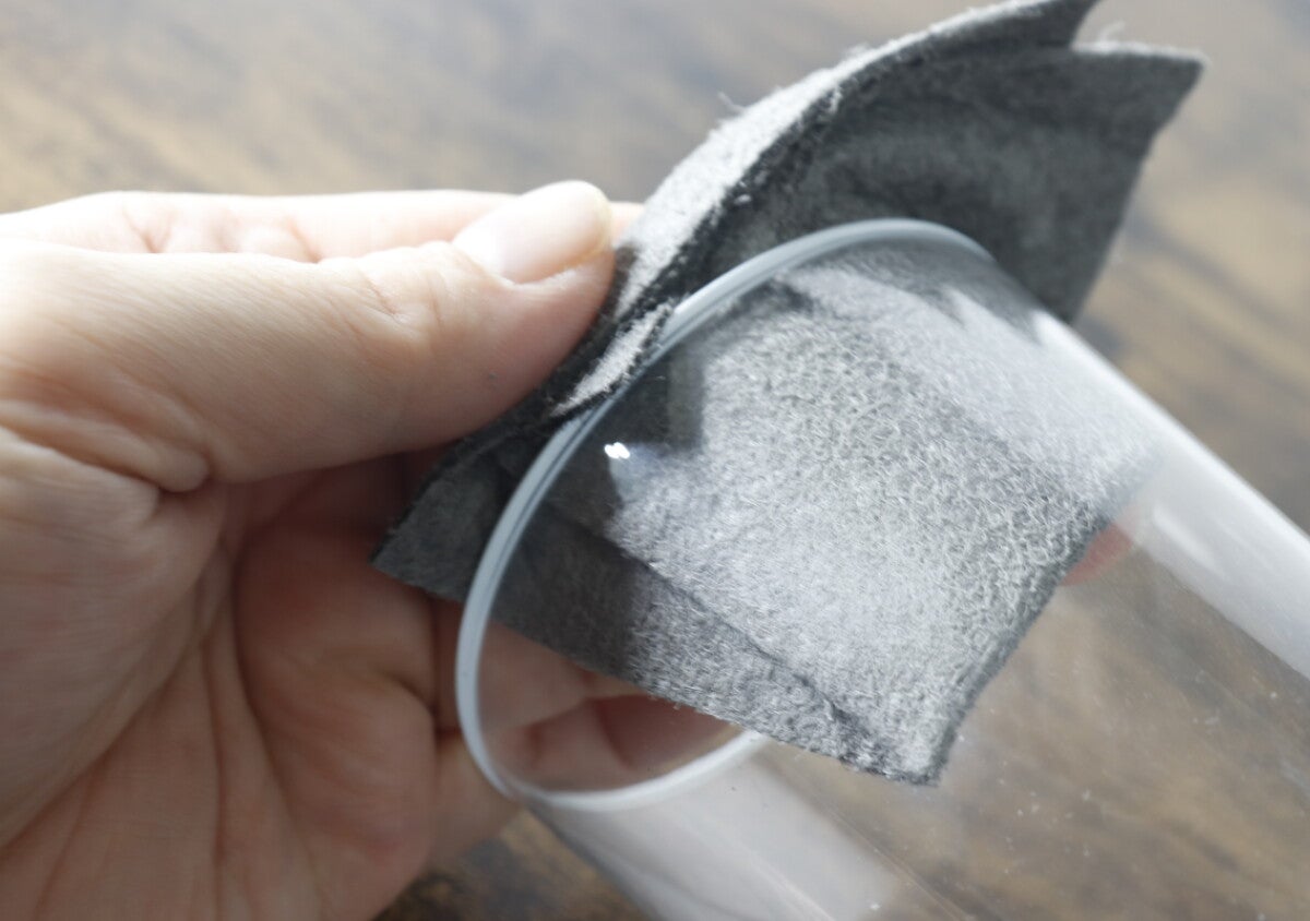 100均のクロス濡らしたら優秀！「汚れ落ち良すぎでしょ！」だけど意外な結果に衝撃…！