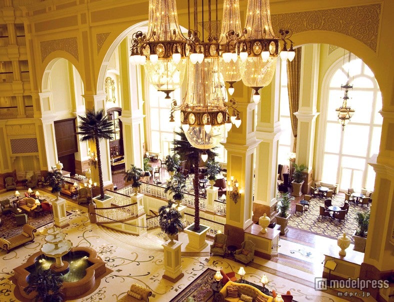 ロビー（C）Disney