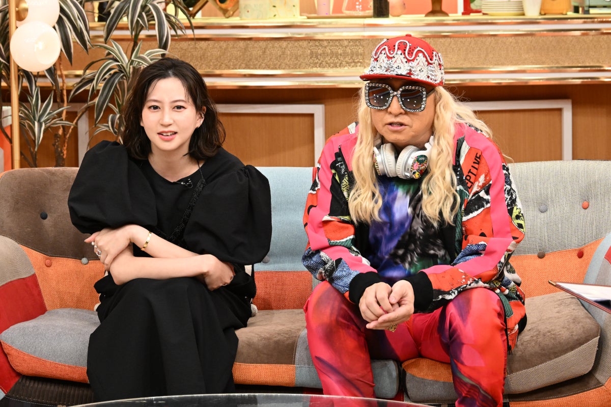 河北麻友子、DJ KOO（C）TBS