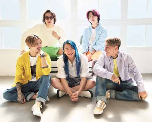レぺゼンフォックス、5人のあどけない表情・DJ社長&ふぉいのクールな眼差し 初の写真集誌面カット公開<大炎上 レペゼンフォックス1stArtistBOOK>
