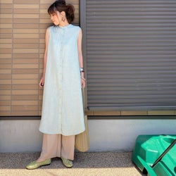 「ノースリーブのシャツワンピース」着こなしアイデア【見た目以上に着回しが効くお得アイテム】