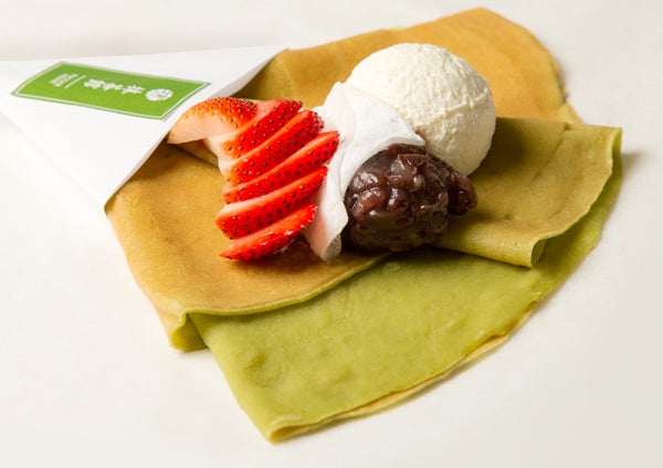抹茶いちご大福クレープ￥550／画像提供：クリエイト・レストランツ