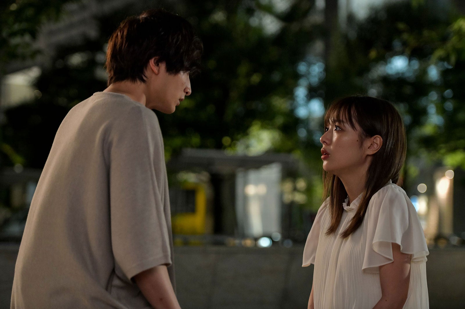 小関裕太、内田理央（C）「来世ではちゃんとします2」製作委員会