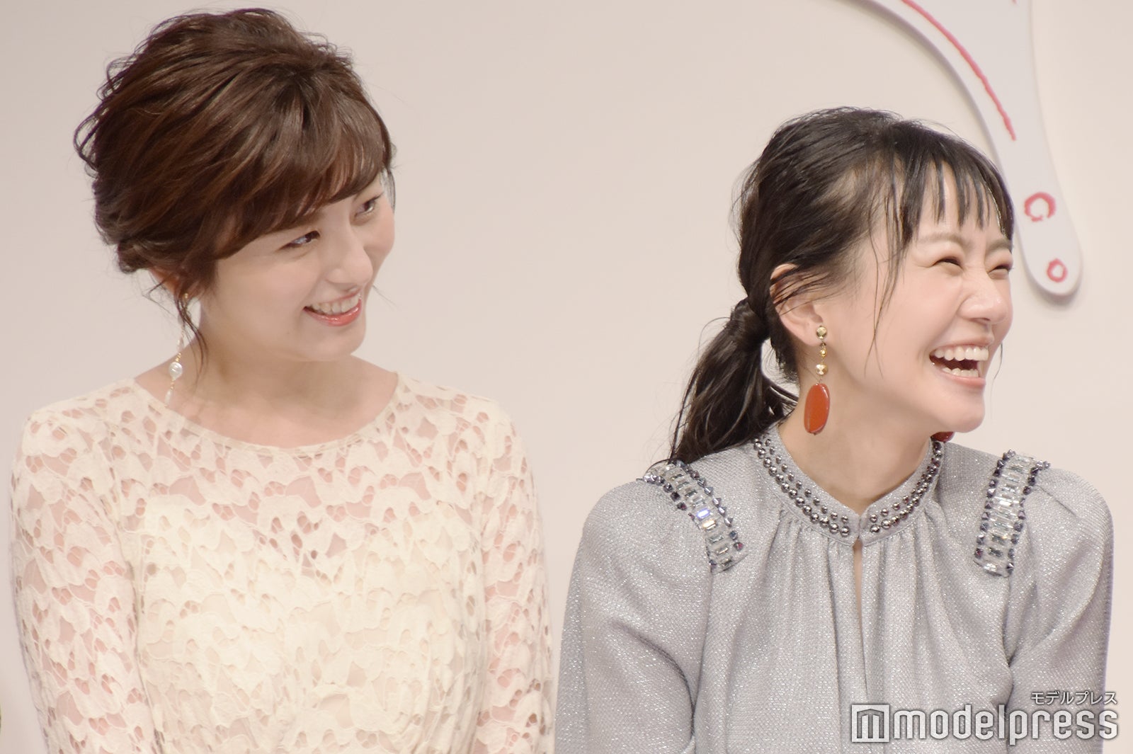 宇賀なつみアナウンサー、奈緒（C）モデルプレス