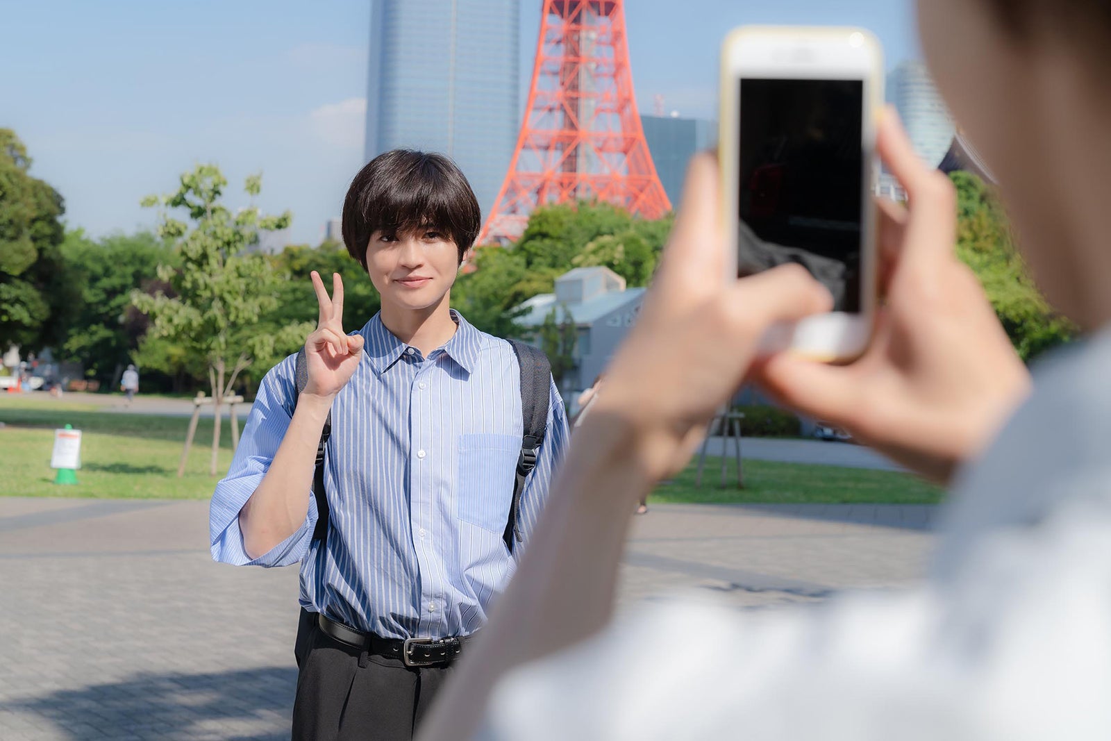 西垣匠、草川拓弥／「みなと商事コインランドリー」第11話より（C）缶爪さわ・椿ゆず／KADOKAWA／「みなと商事コインランドリー」製作委員会