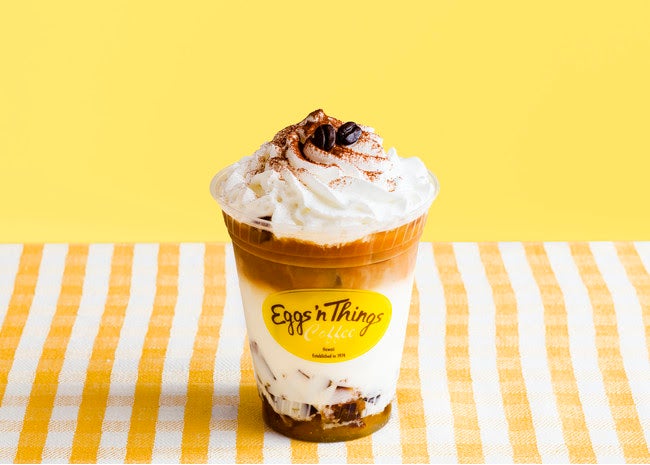 珈琲ゼリーラテ／テイクアウト税込640円／画像提供：Eggs’n Things Japan