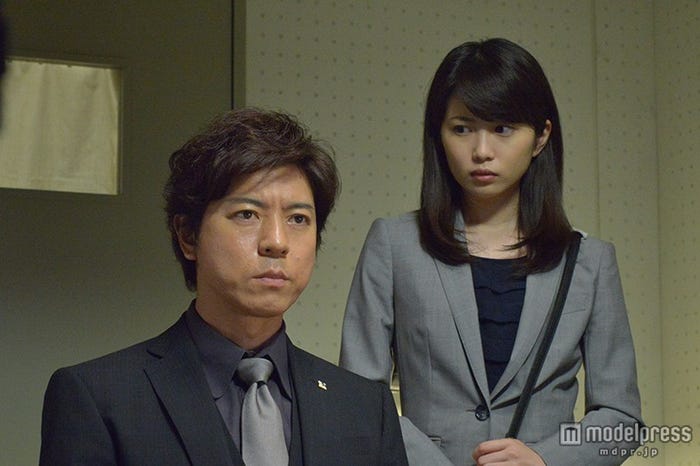 上川隆也と志田未来(C)テレビ朝日