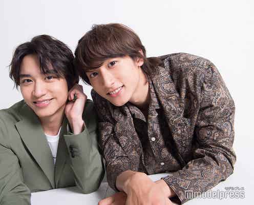 小関裕太&松岡広大に“ハンサム学級の座席表”を作ってもらった 神木隆之介、吉沢亮ら12人が同じクラスだったら…?!