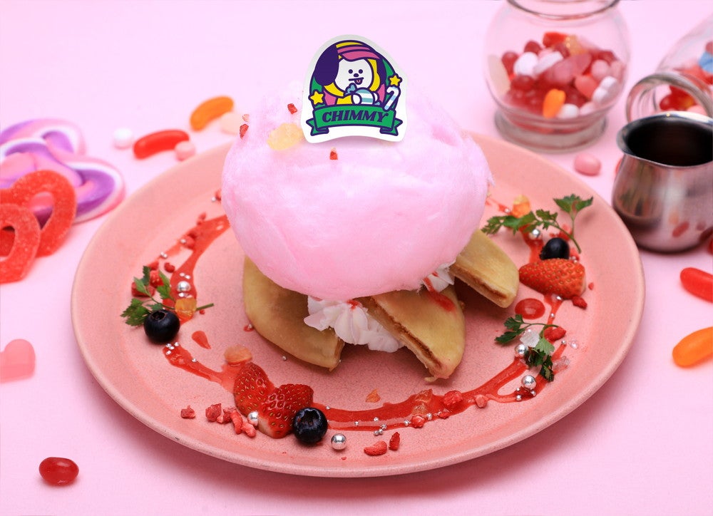 コットンキャンディ―アイスonホットグ1,290円（C）BT21