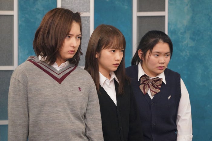 搗宮姫奈・川栄李奈・富田望生/「3年A組 ―今から皆さんは、人質です―」第5話より(C)日本テレビ