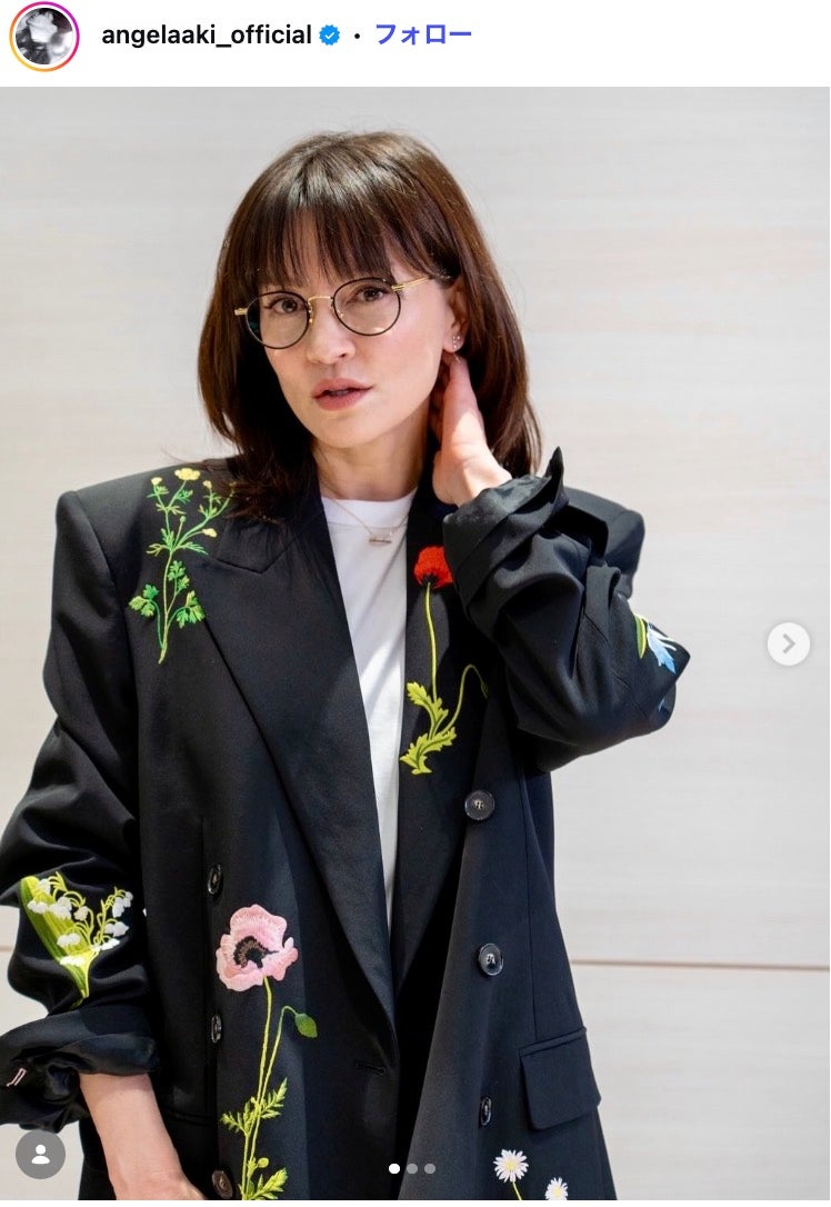 アンジェラ・アキ「ハーフであることが嫌でたまらなかった」幼少期公開「可愛らしい」「面影ある」と反響