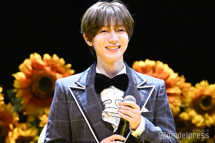 黒柳徹子に10代だと思われていた七五三掛龍也(C)モデルプレス