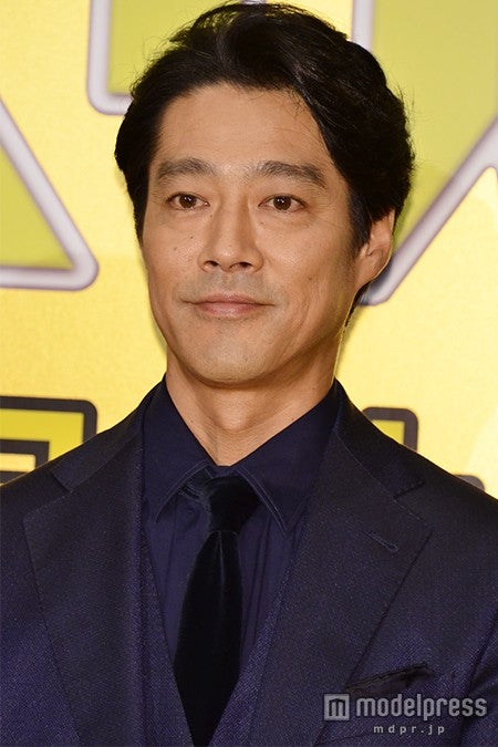 左江内氏 エンディングで三代目jsbダンス 恋ダンス パロディ 初回から ぶっ飛んでる と話題 モデルプレス 左江内氏 エンディングで三代目jsbダンス 恋ダンス パロディ 初回から ぶっ飛んでる と話題 モデルプレス