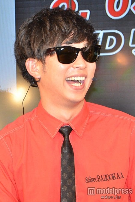 ラッスンゴレライ 8 6秒バズーカー サングラス取れなくなった 素顔は見おさめ モデルプレス