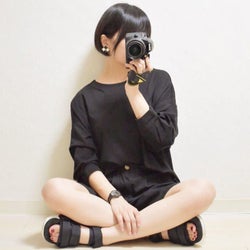 黒髪さんの《オールブラックコーデ》はヌケ感が命! おしゃれに見えるポイント4選