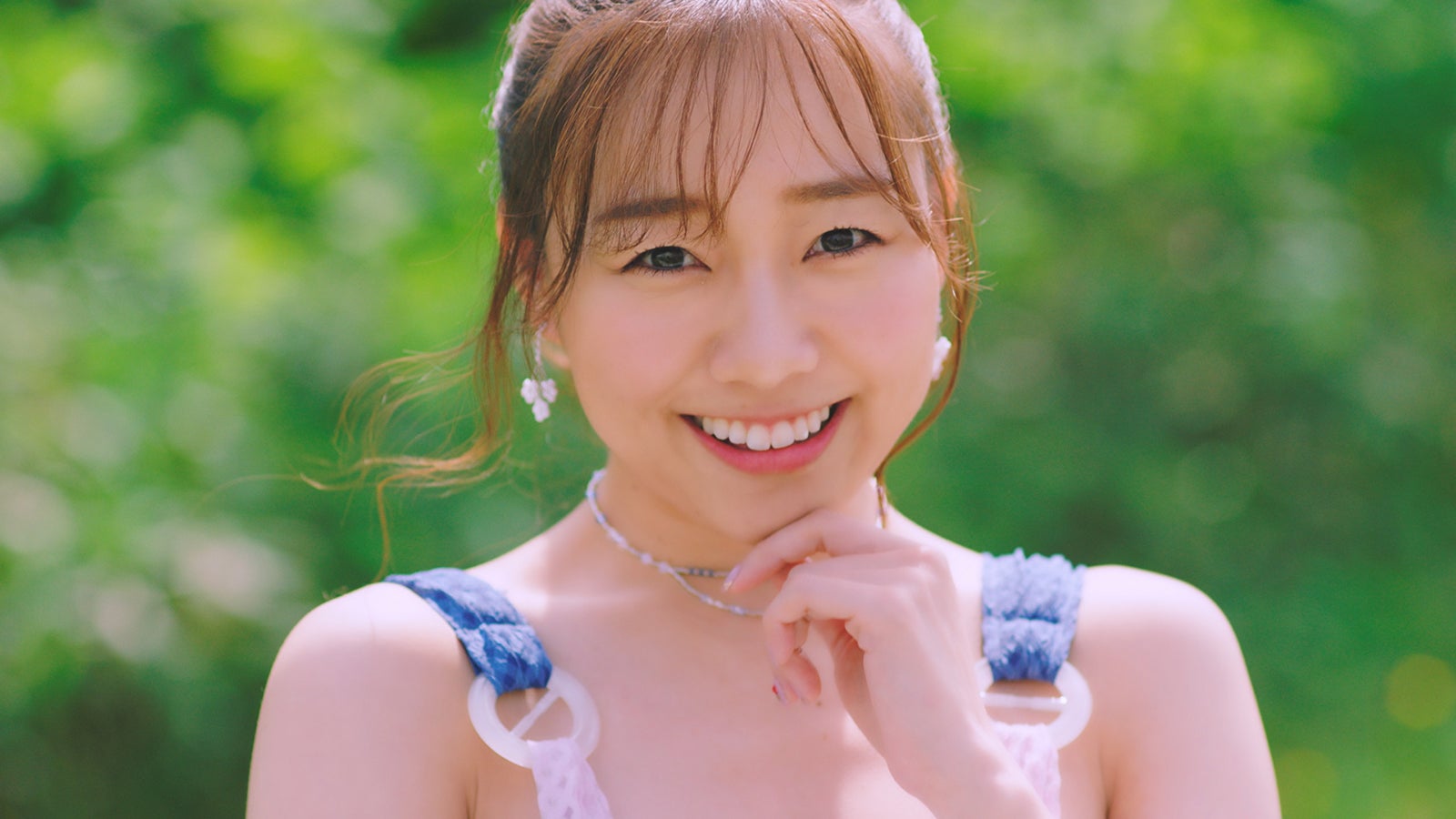 須田亜香里　AKB48「サステナブル」MV（C）AKS／キングレコード