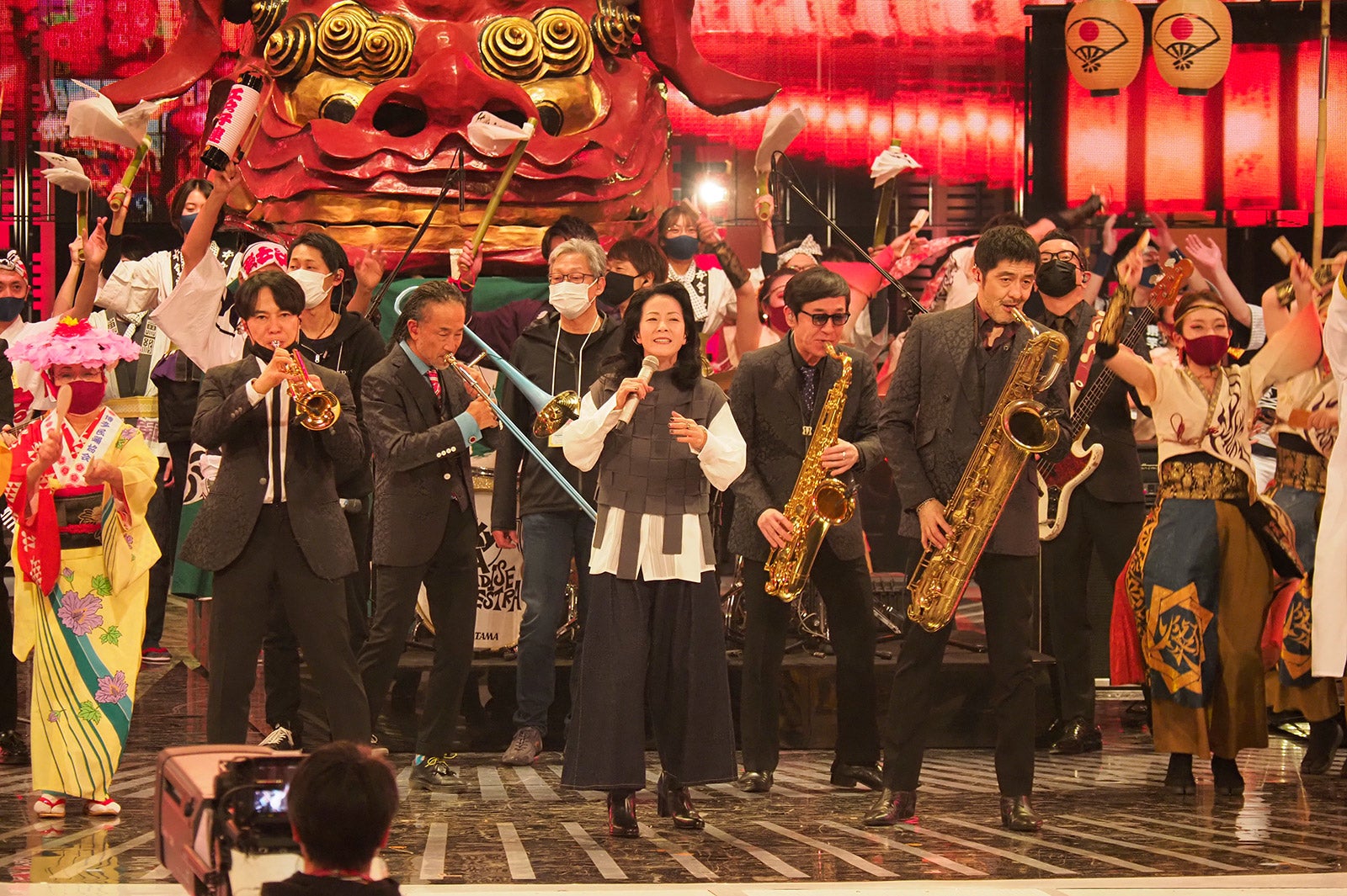 ＜紅白リハ2日目＞坂本冬美、美空ひばりの名曲「お祭りマンボ」でスカパラと賑やかコラボ「本来の紅白だ！」