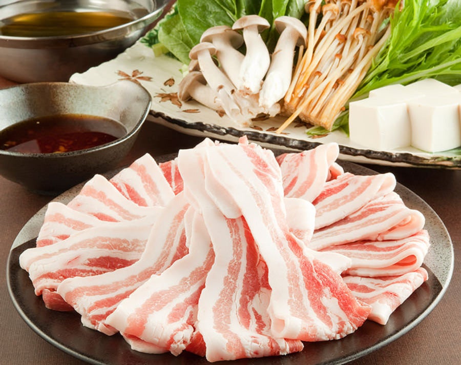 宝山邸 八重洲店黒宝豚のとろとろ温泉豆腐しゃぶしゃぶ