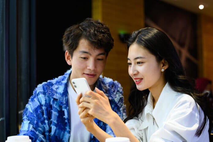 今日の出来事を報告し合う習慣をつける