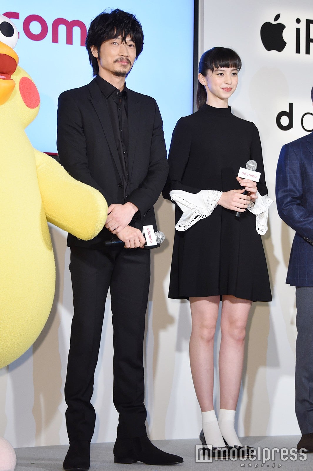 綾野剛、中条あやみ