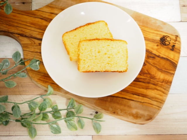 業務スーパーパウンドケーキ盛り付け写真