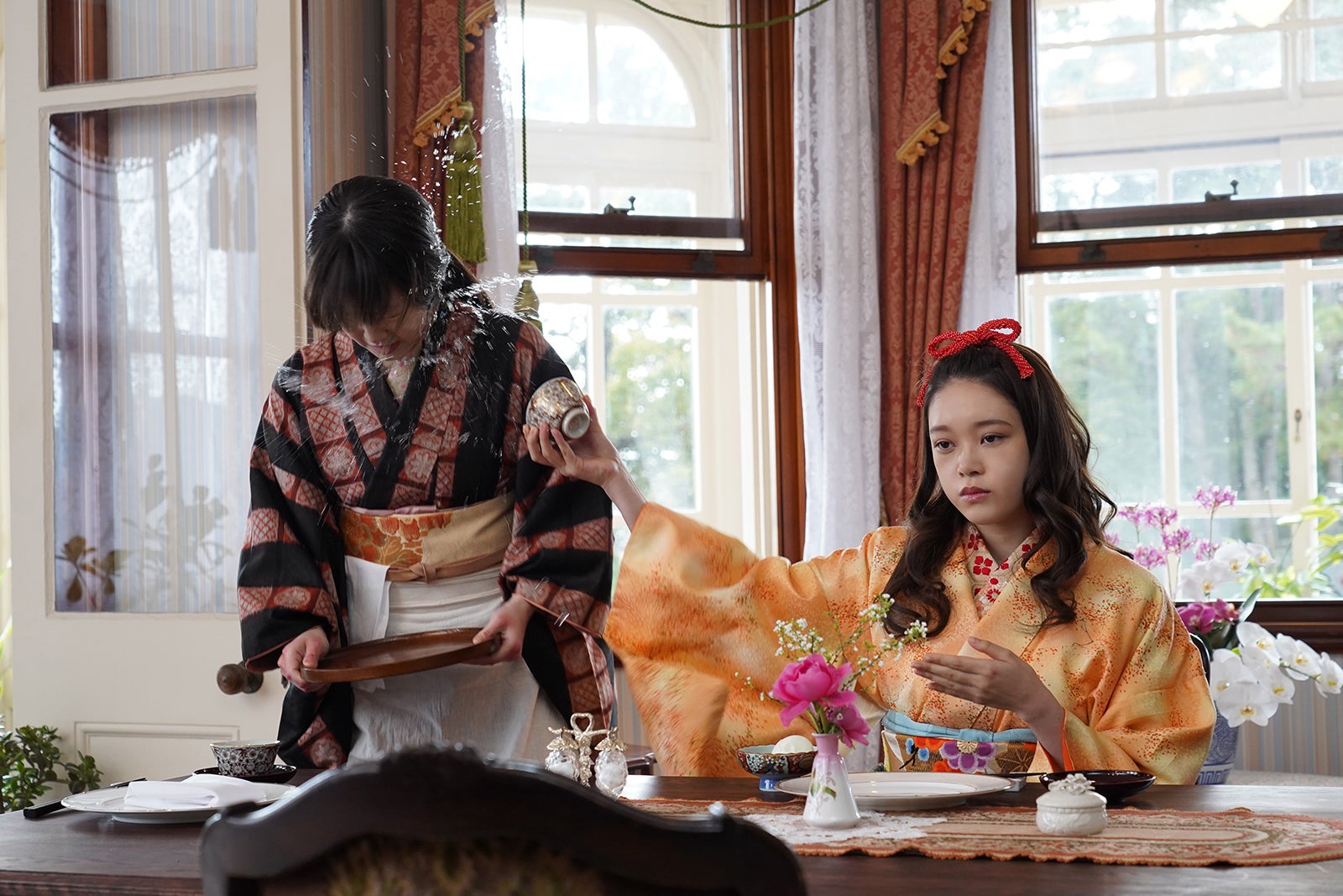 今田美桜、高石あかり （C）2023映画『わたしの幸せな結婚』製作委員会