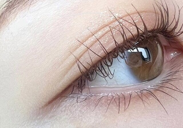 コスメ　メイク　化粧品　トレンド　おすすめ　オススメ　メイクテク　テクニック　美容　ビューティー　アラフォー　40代　若見え　アイライナー　アイメイク　リキッドアイライナー　アイライン