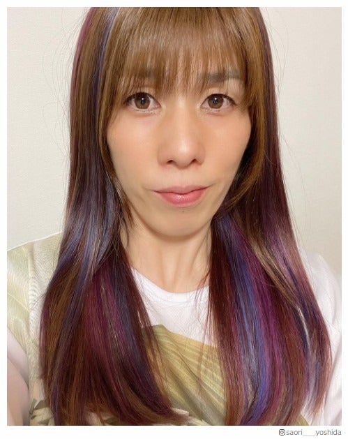 吉田沙保里、カラフルインナーカラーの新ヘアが可愛い「綺麗な色」「すごい似合う」と絶賛の声