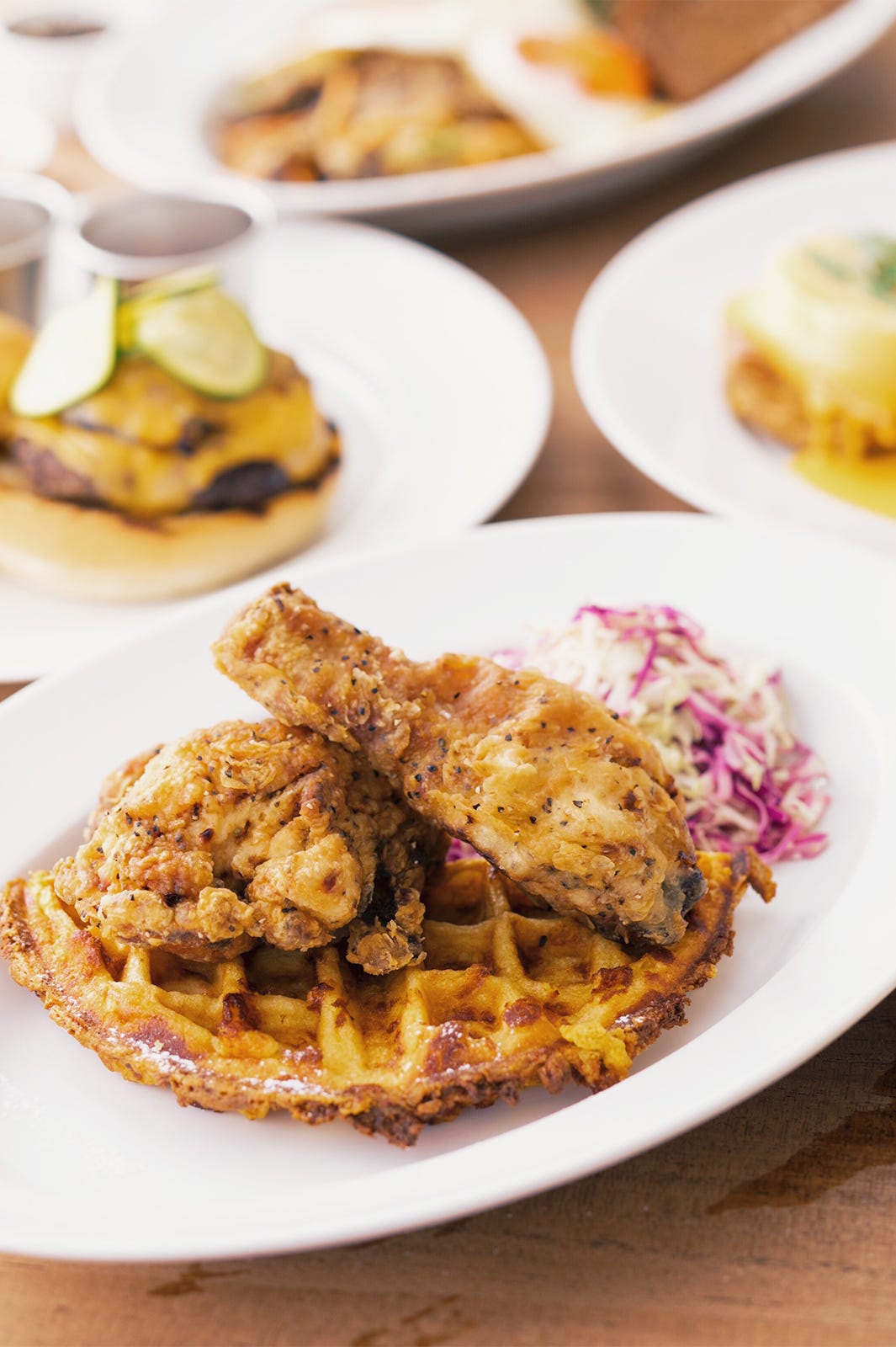 原宿に日本初上陸!NY発「バターミルク チャネル」名物“ワッフルチキン”は癖になる美味しさ